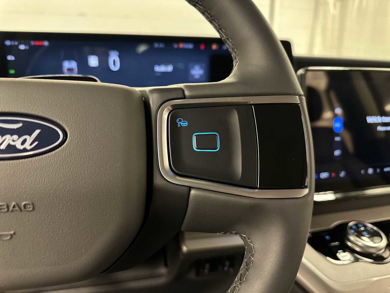 New 2026 Ford Expedition Active AWD/4WD image 10