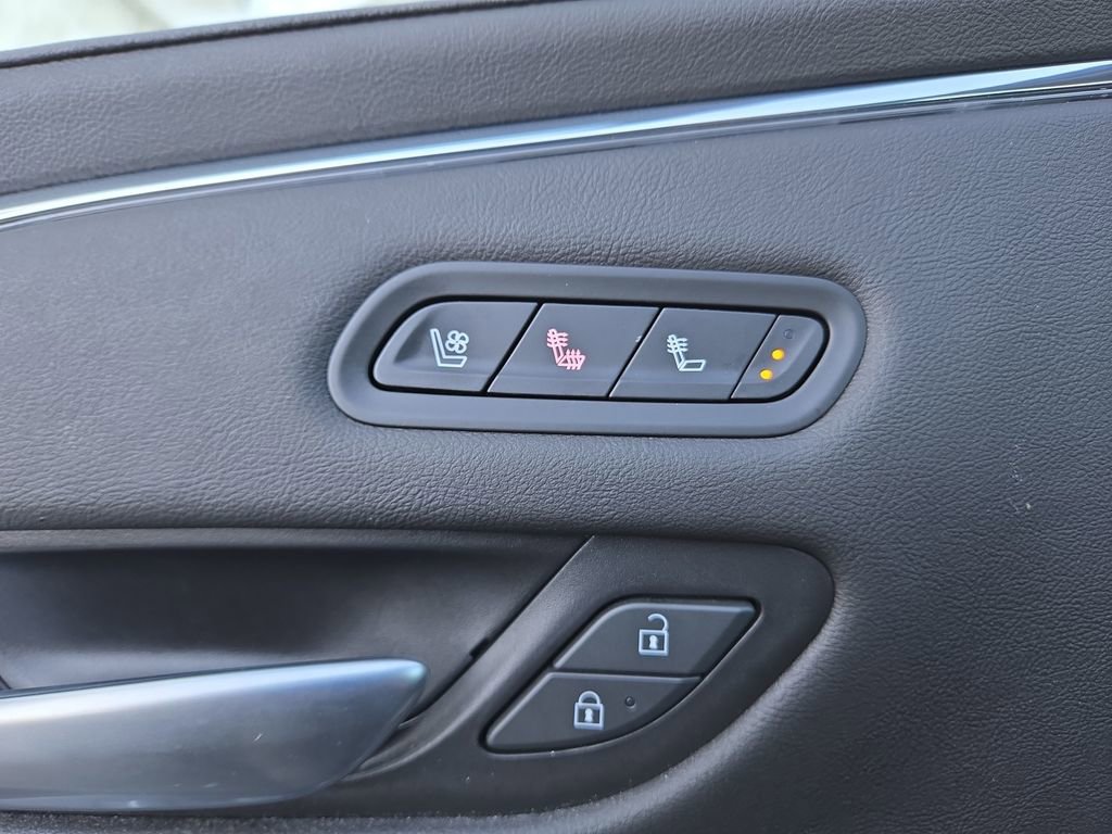 Certified 2024 Cadillac Escalade Sport w/ LPO, ONYX Package image 17