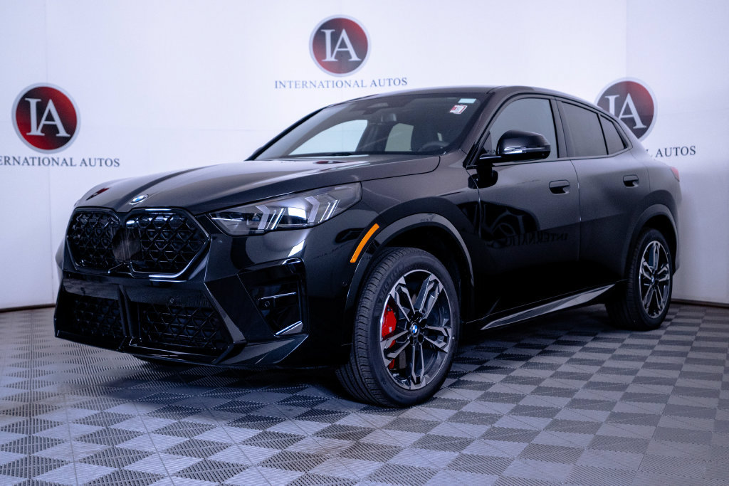 New 2026 BMW X2 xDrive28i w/ Technology Package AWD/4WD image 3