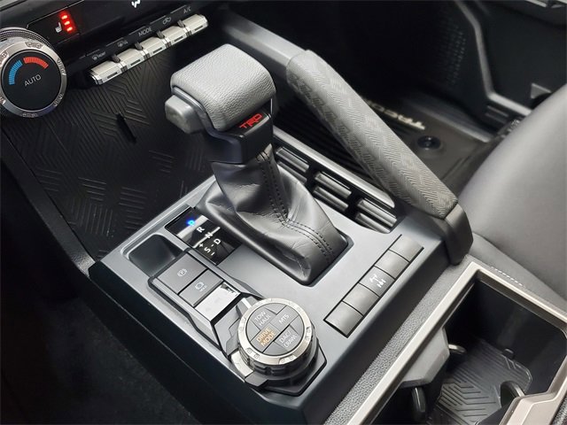 Used 2024 Toyota Tacoma TRD Off-Road image 31