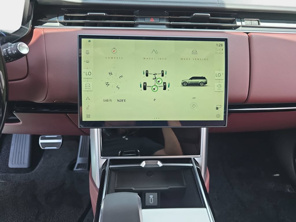 New 2026 Land Rover Range Rover SE AWD/4WD image 22