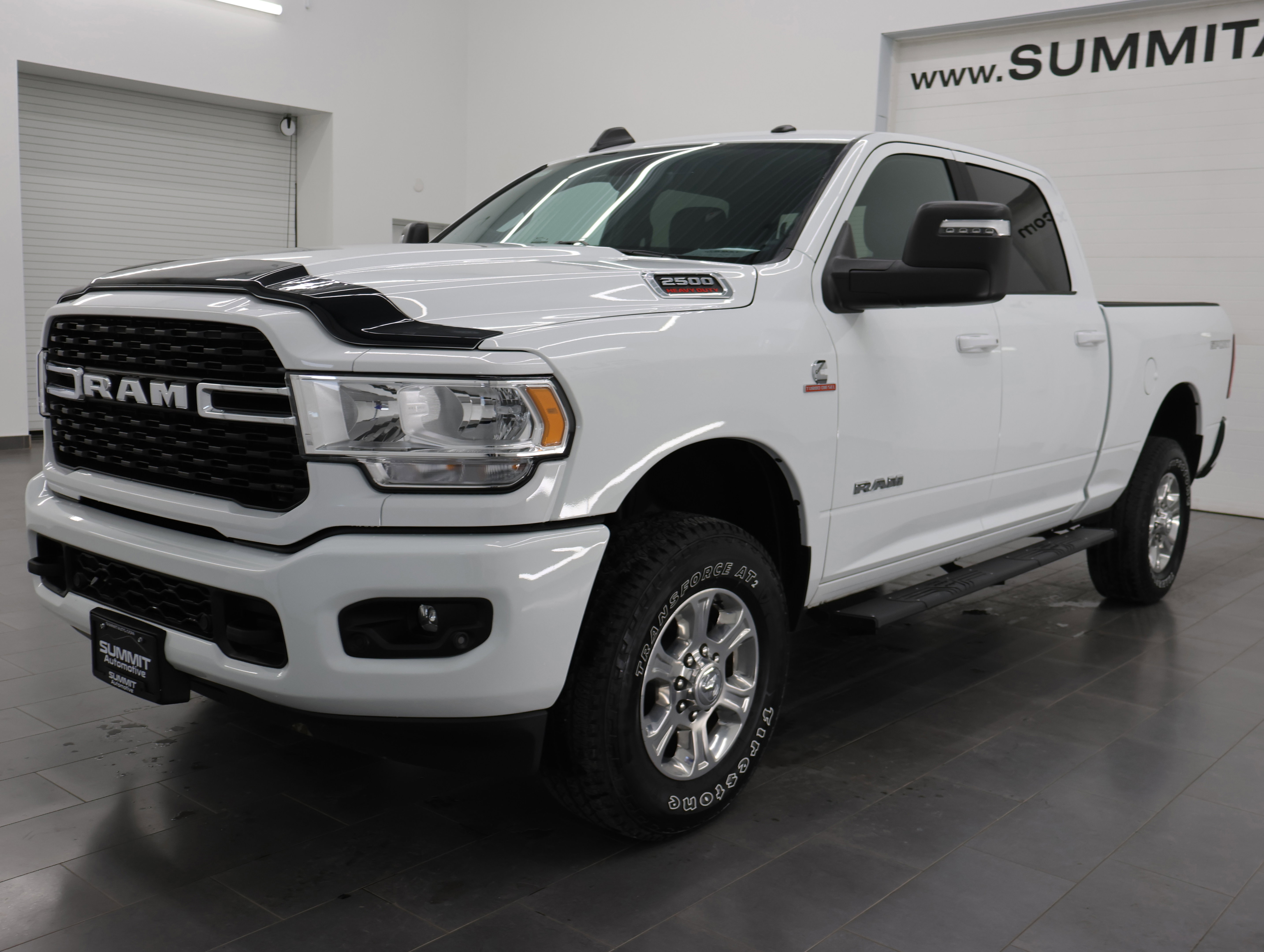 Used 2024 RAM 2500 Big Horn w/ Sport Appearance Package image 7