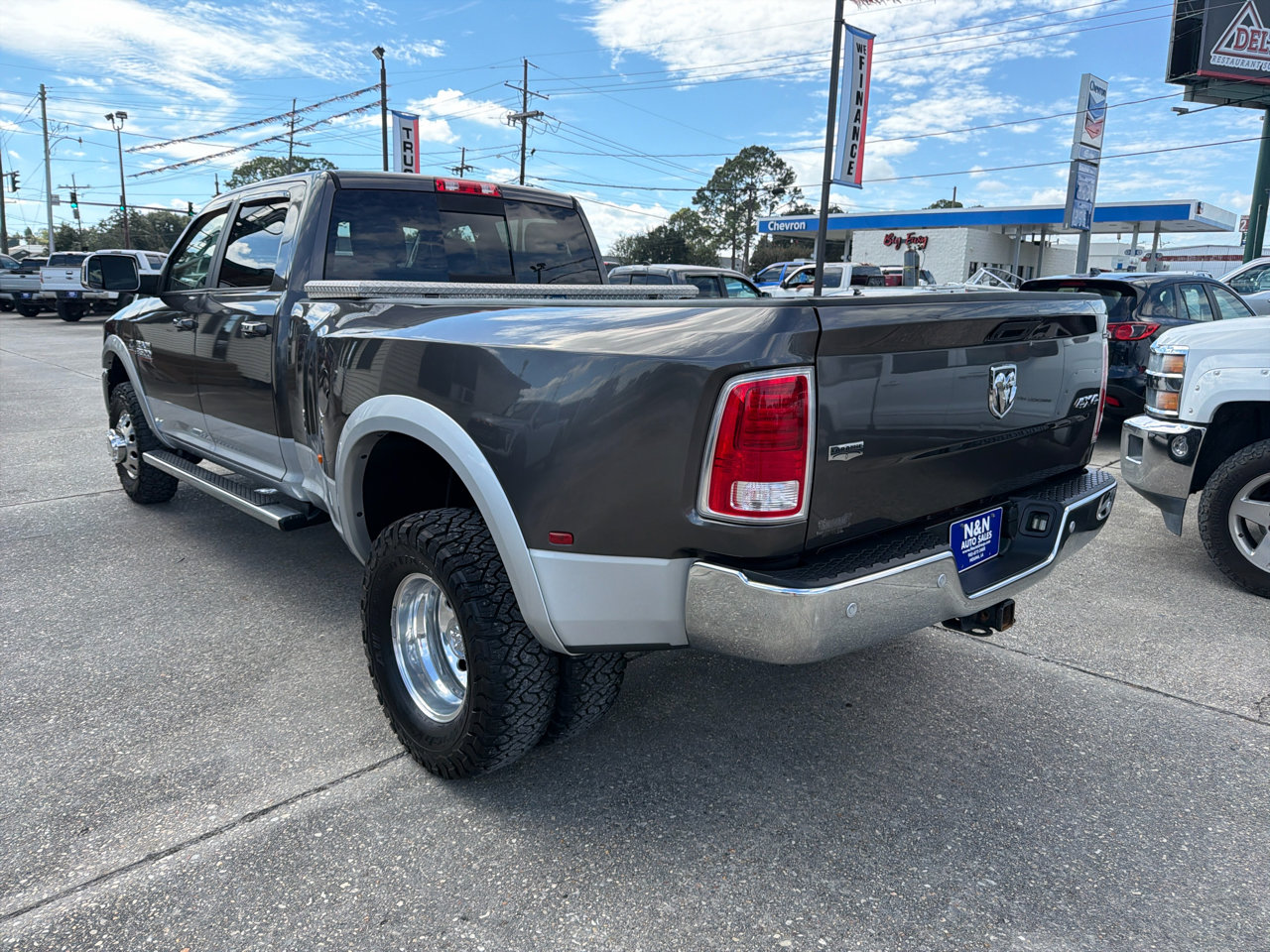 Used 2017 RAM 3500 Laramie image 6