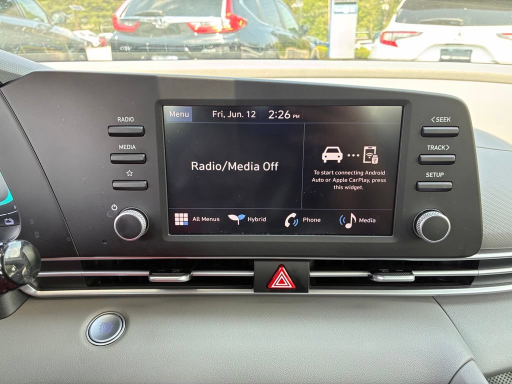 Used 2025 Hyundai Elantra Hybrid FWD image 27