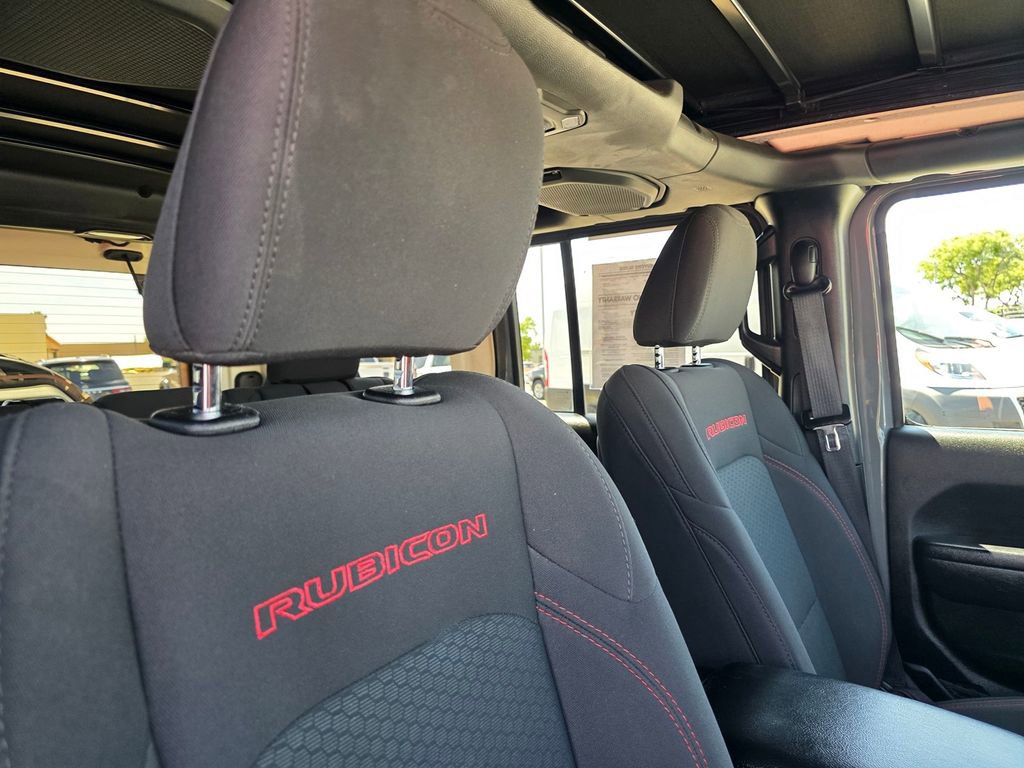 Used 2022 Jeep Wrangler Unlimited Rubicon w/ Xtreme Recon 35" Tire Package AWD/4WD image 22