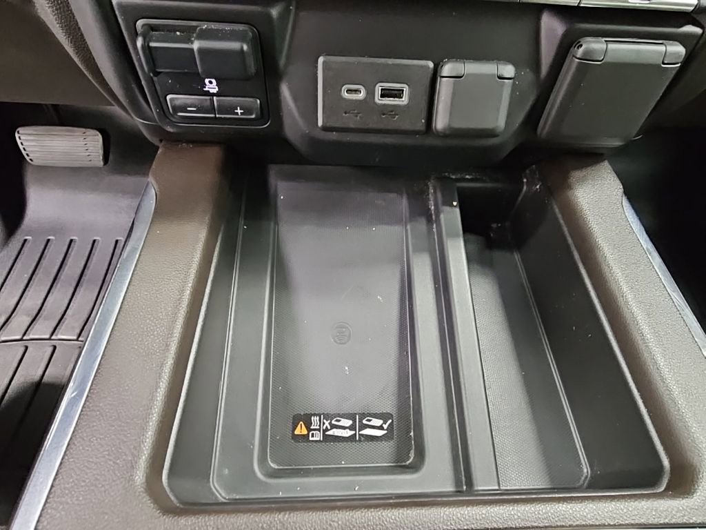 Used 2020 Chevrolet Silverado 1500 LTZ w/ LTZ Premium Package image 23