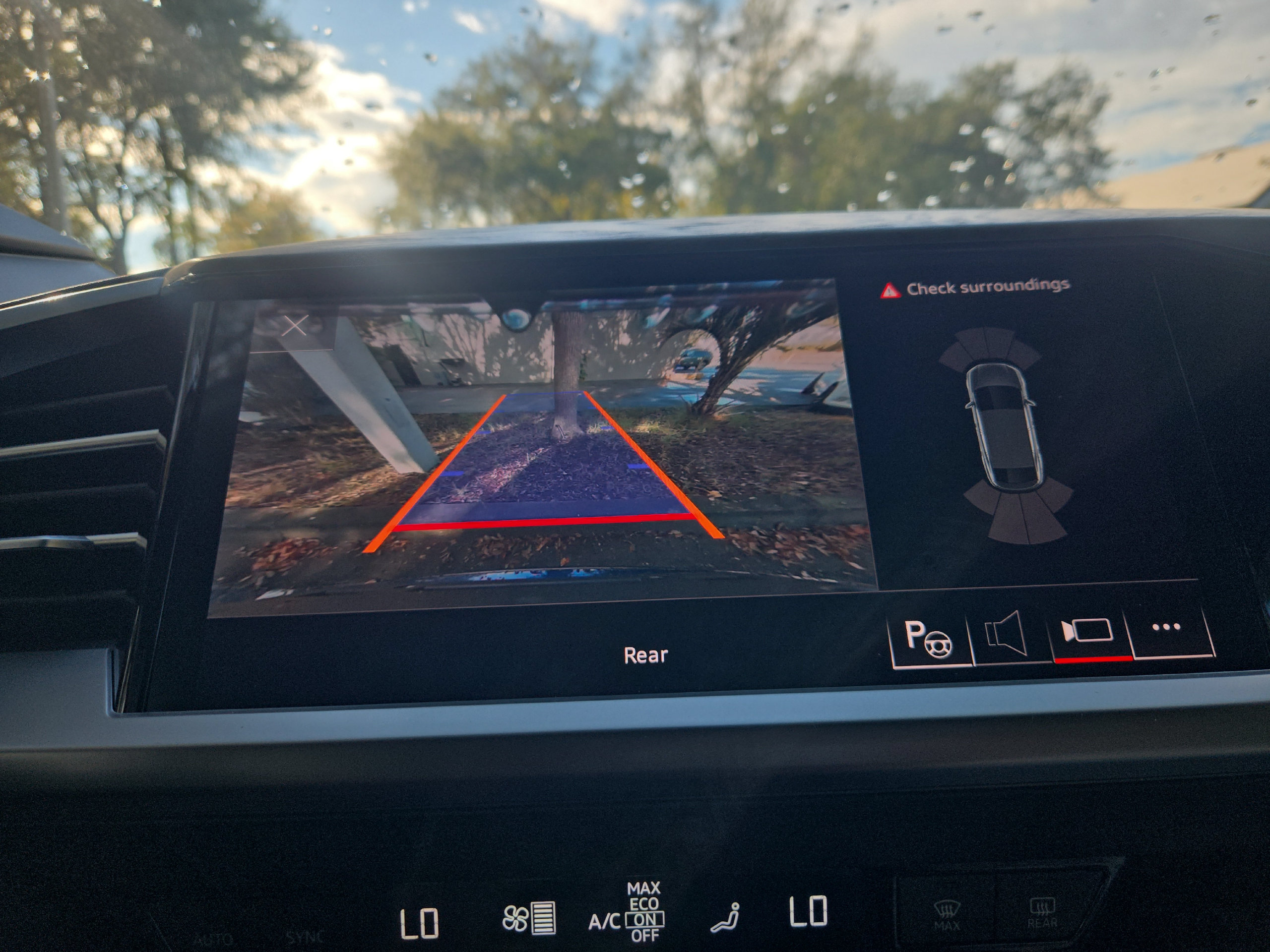 Certified 2023 Audi Q4 e-tron Premium Plus AWD/4WD image 11