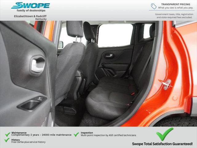 Certified 2023 Jeep Renegade Latitude AWD/4WD image 11