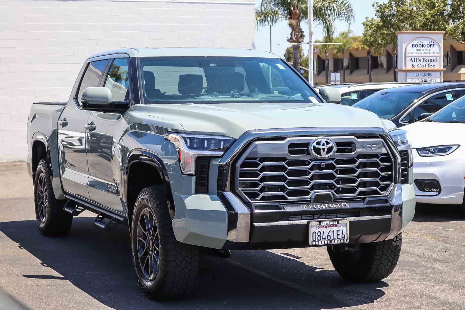 Used 2025 Toyota Tundra Platinum w/ TRD Off-Road Package AWD/4WD image 3
