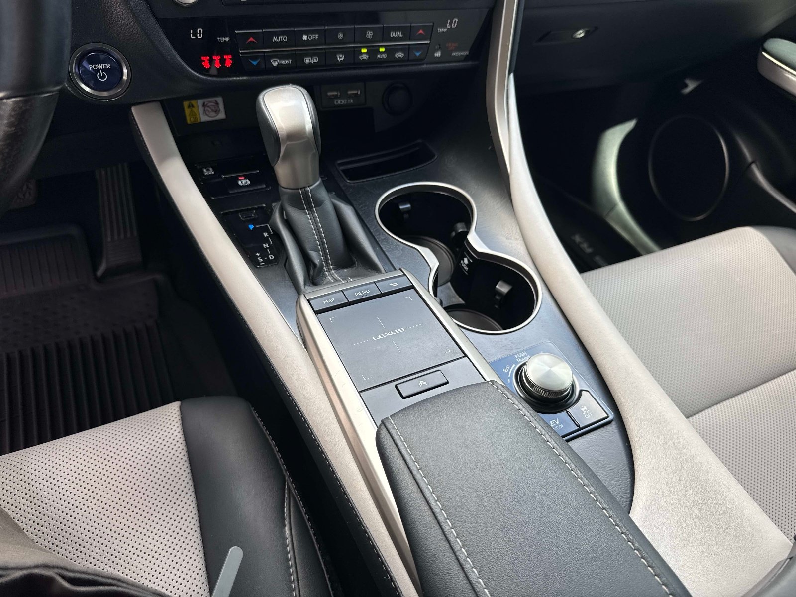 Used 2022 Lexus RX 450h AWD w/ Special Edition image 27