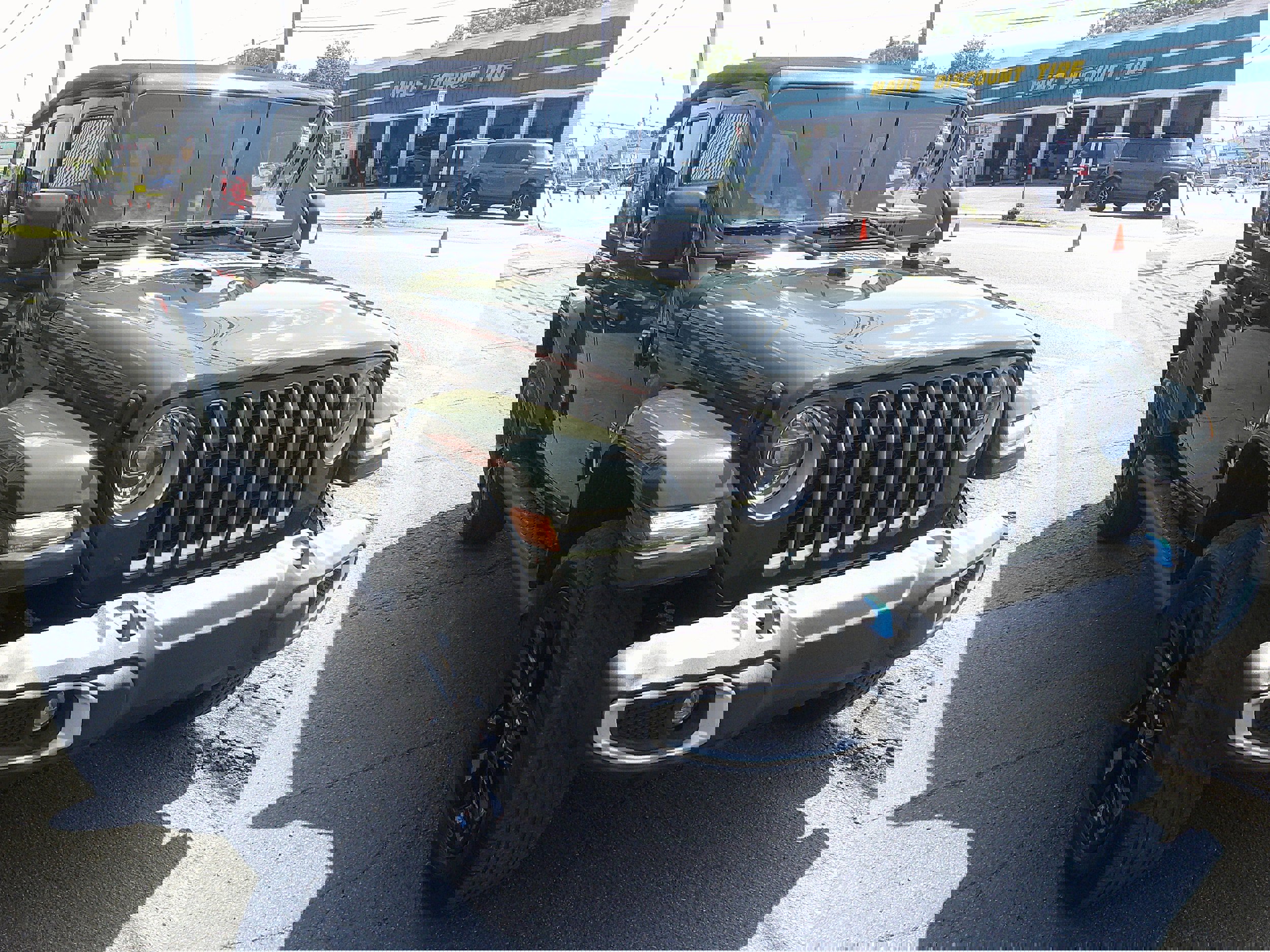 Used 2022 Jeep Wrangler Sahara image 7