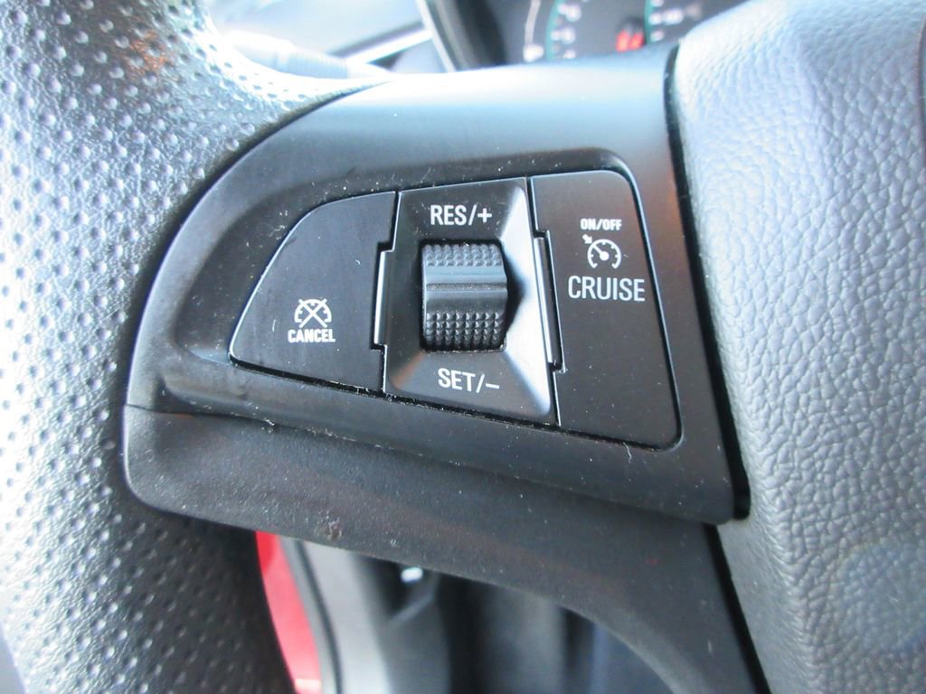 Used 2022 Chevrolet Trax LT image 25