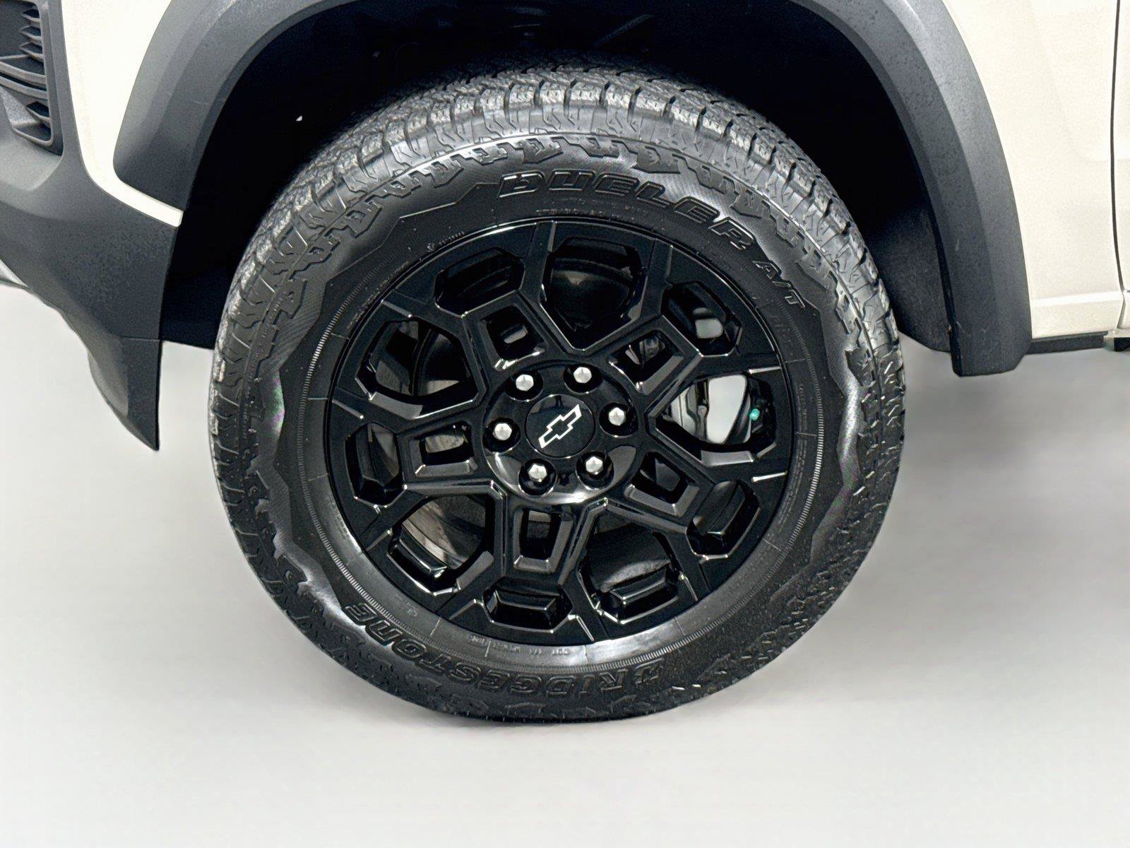 Used 2026 Chevrolet Colorado Trail Boss AWD/4WD image 37