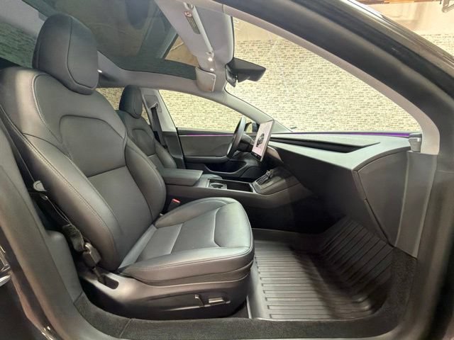 Used 2025 Tesla Model 3 RWD image 11