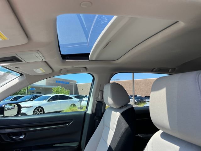 Certified 2025 Honda CR-V EX image 5