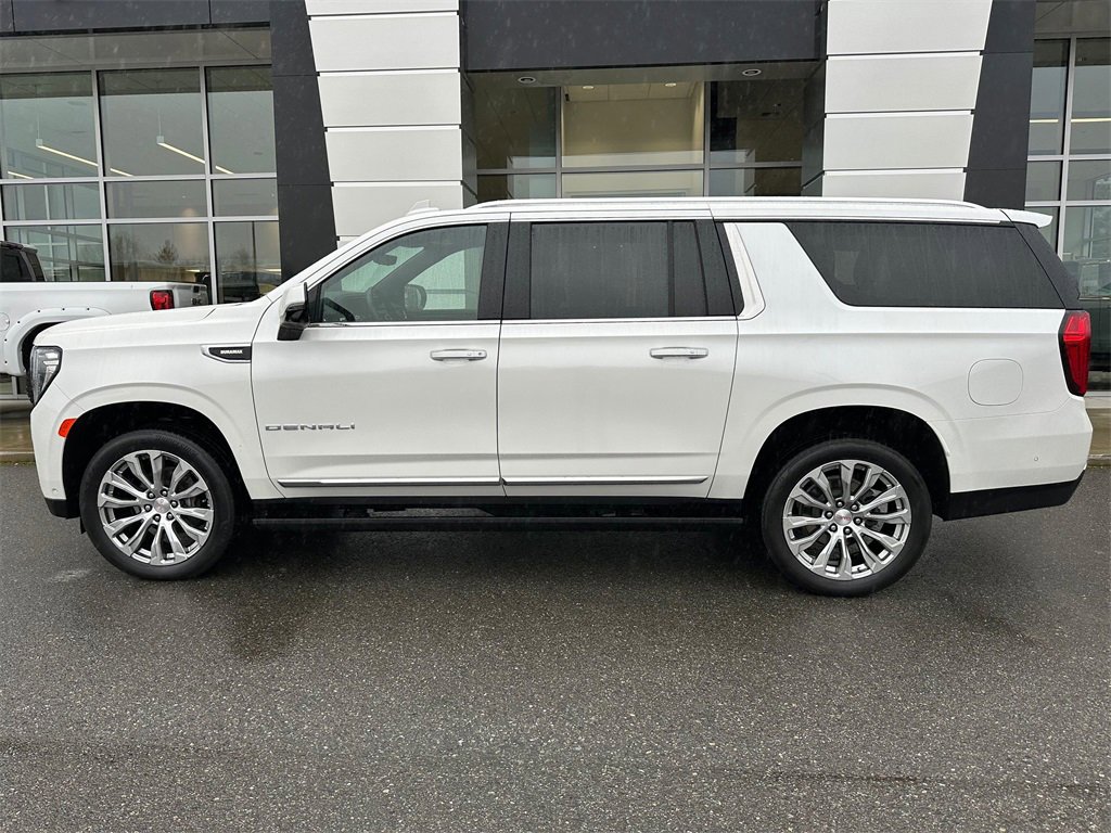 Used 2024 GMC Yukon XL Denali w/ Denali Reserve Package image 2