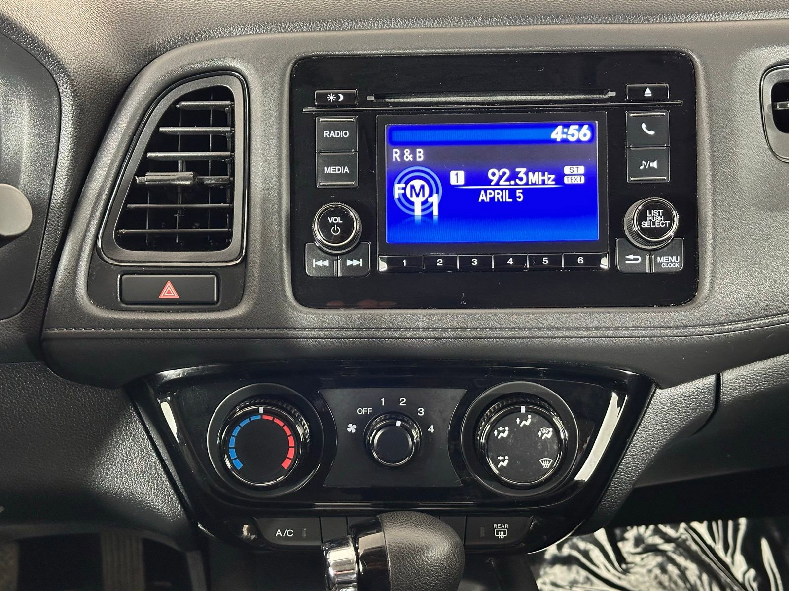 Used 2019 Honda HR-V LX image 13