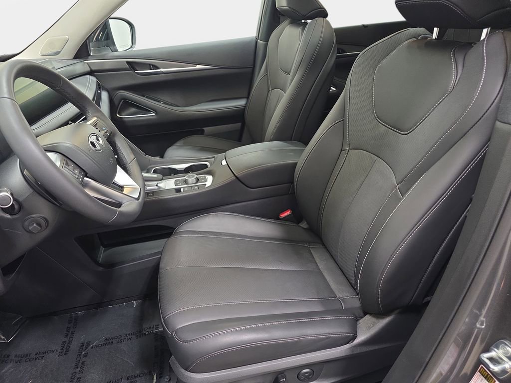 Certified 2026 INFINITI QX60 Luxe w/ Cargo Package AWD/4WD image 11