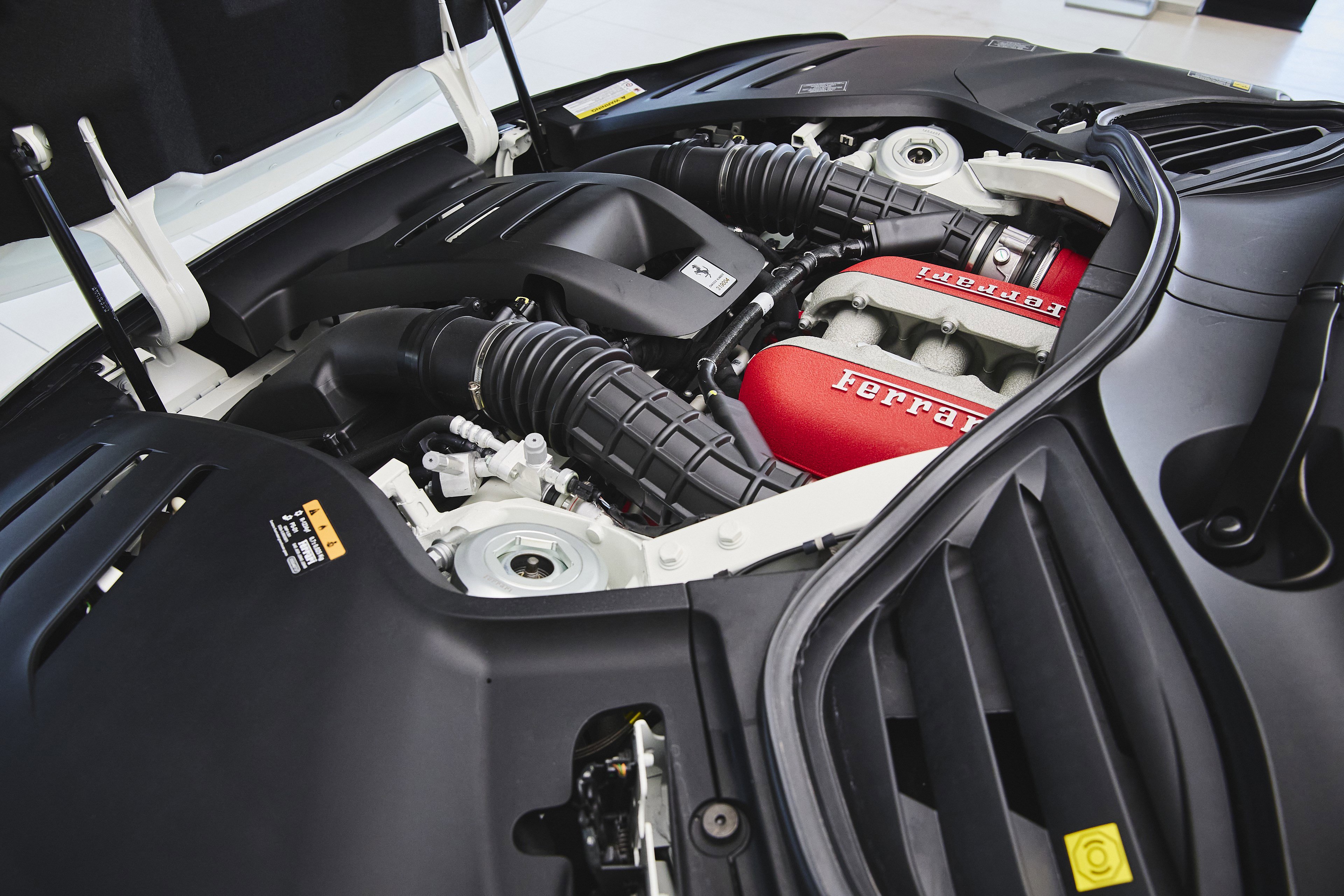 Used 2025 Ferrari Purosangue image 16