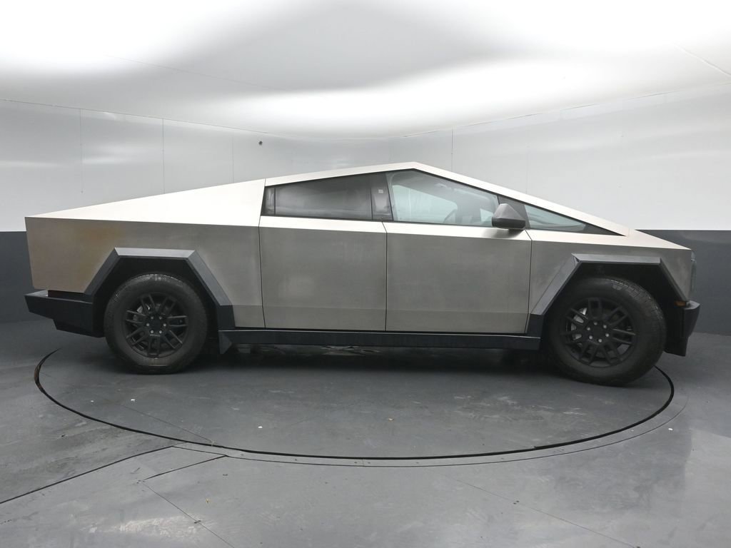 Used 2024 Tesla Cybertruck AWD Crew Cab image 8