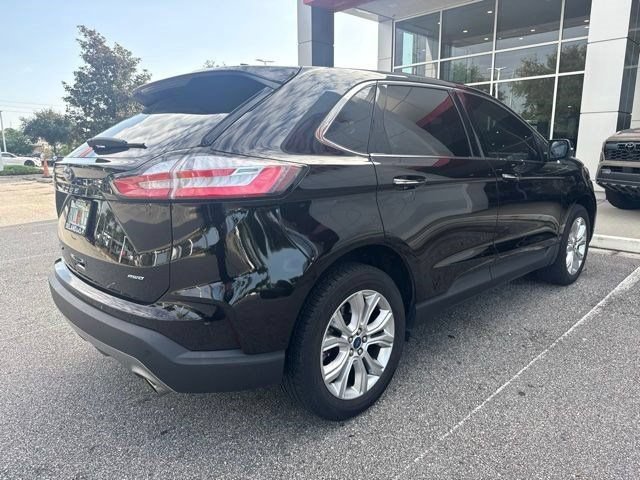 Used 2022 Ford Edge Titanium AWD/4WD image 4