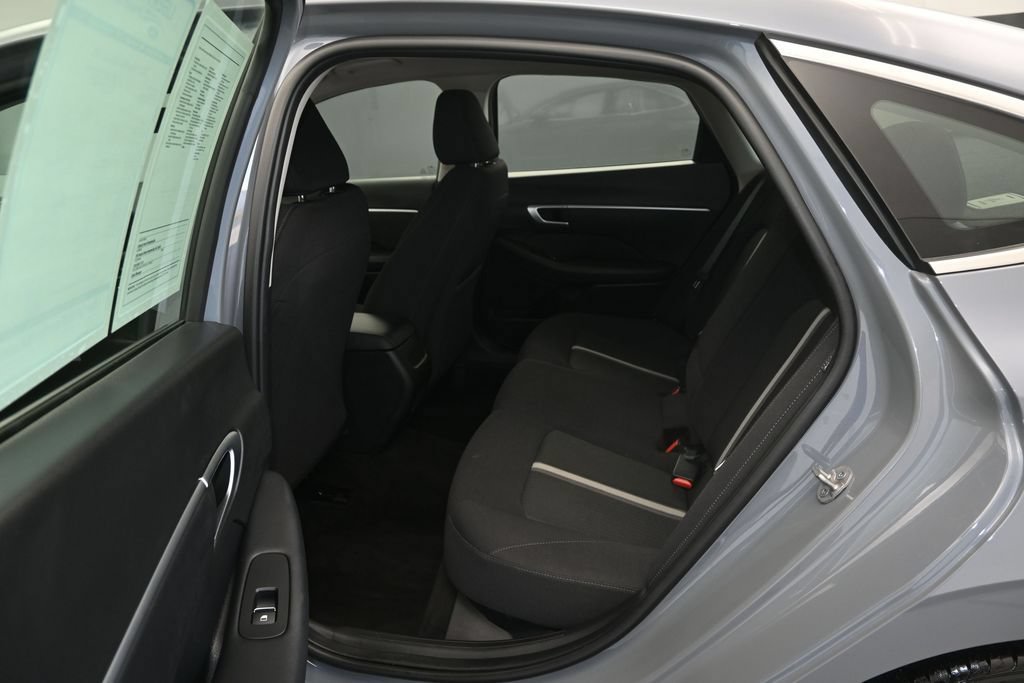 Used 2025 Hyundai Sonata SEL FWD image 18