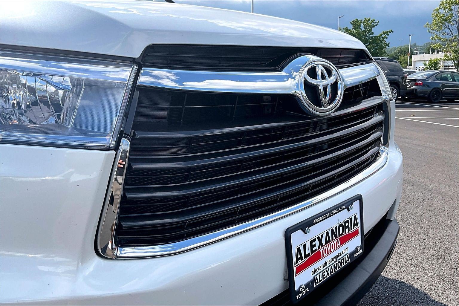 Used 2016 Toyota Highlander Limited AWD/4WD image 30