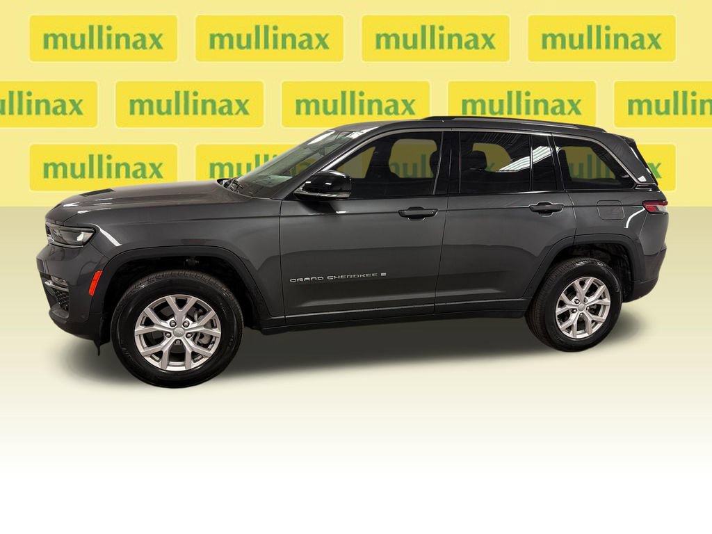 Used 2022 Jeep Grand Cherokee Limited w/ Luxury Tech Group II AWD/4WD image 9