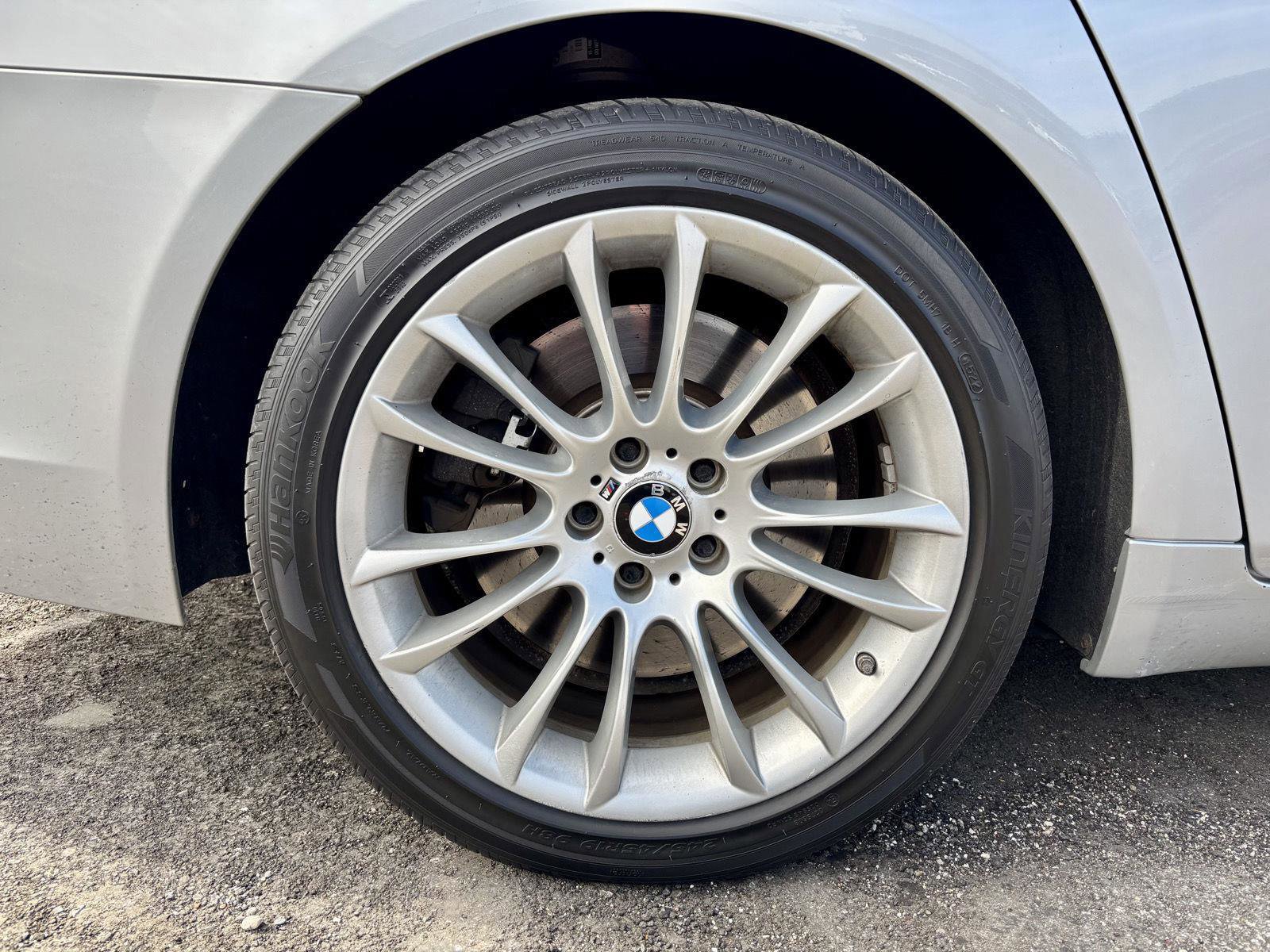 Used 2014 BMW 750i xDrive image 38