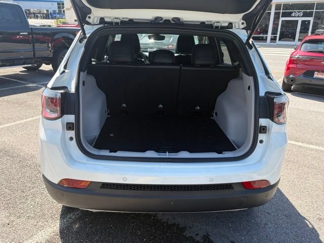 Used 2023 Jeep Compass Limited AWD/4WD image 7