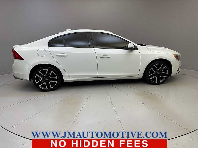 Used 2017 Volvo S60 T5 Dynamic AWD/4WD image 6