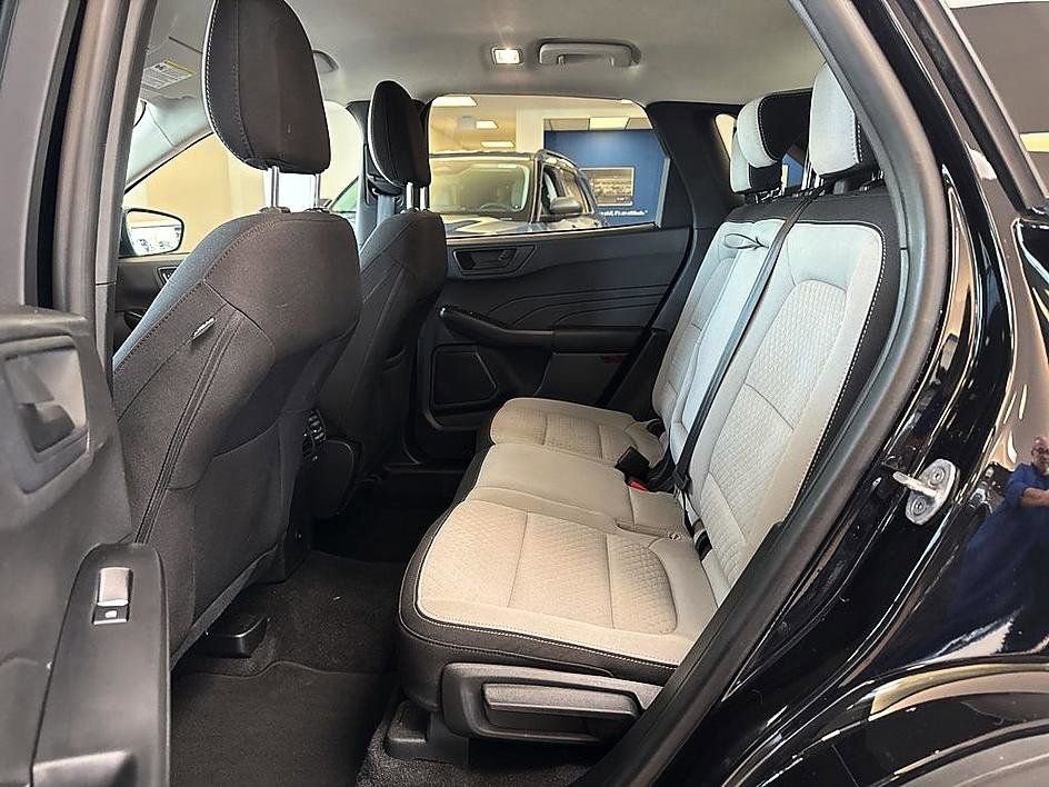 Used 2024 Ford Escape Active AWD/4WD image 29
