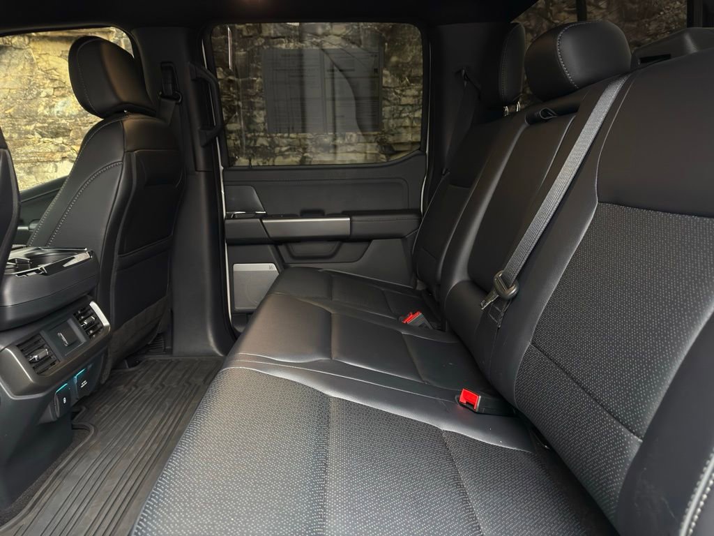 Certified 2025 Ford F150 Lariat w/ Equipment Group 501A Mid image 11