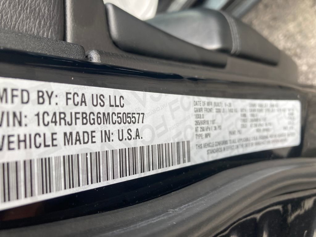 Used 2021 Jeep Grand Cherokee Limited image 39