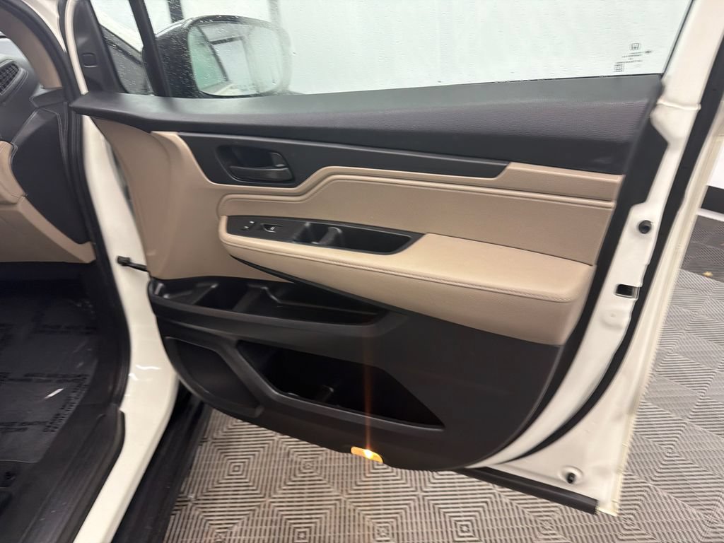 Used 2019 Honda Odyssey EX-L image 16