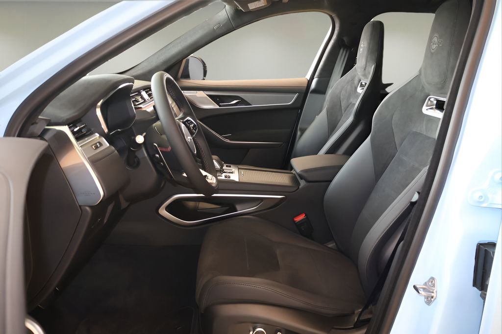 New 2026 Jaguar F-PACE SVR image 9