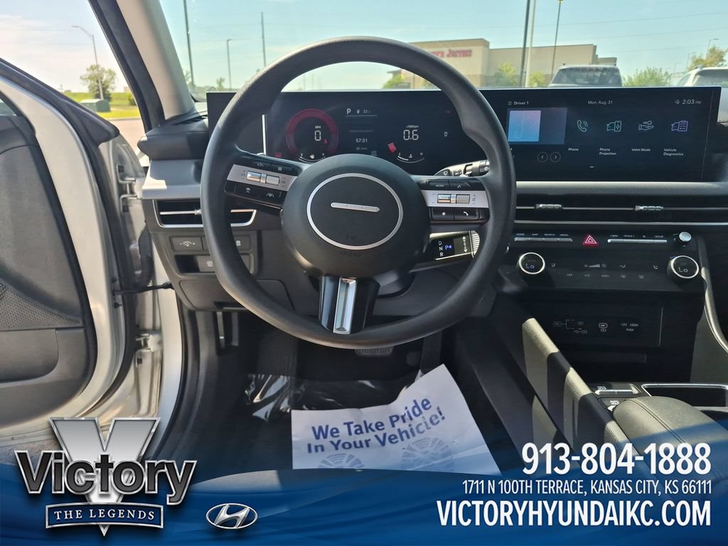 Used 2025 Hyundai Sonata SEL FWD image 13