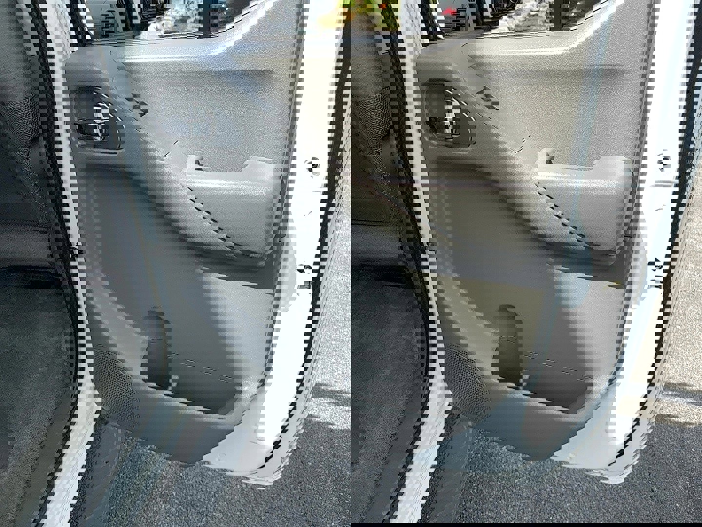 Used 2013 Nissan Frontier SV w/ SV Value Truck Pkg image 21