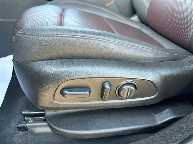 Used 2022 Chevrolet Blazer RS w/ Enhanced Convenience Package image 12