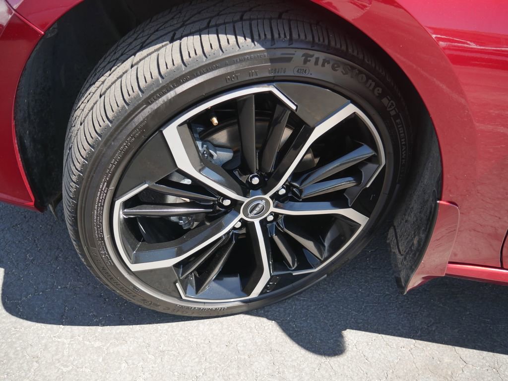 Used 2023 Nissan Altima 2.5 SR FWD image 13
