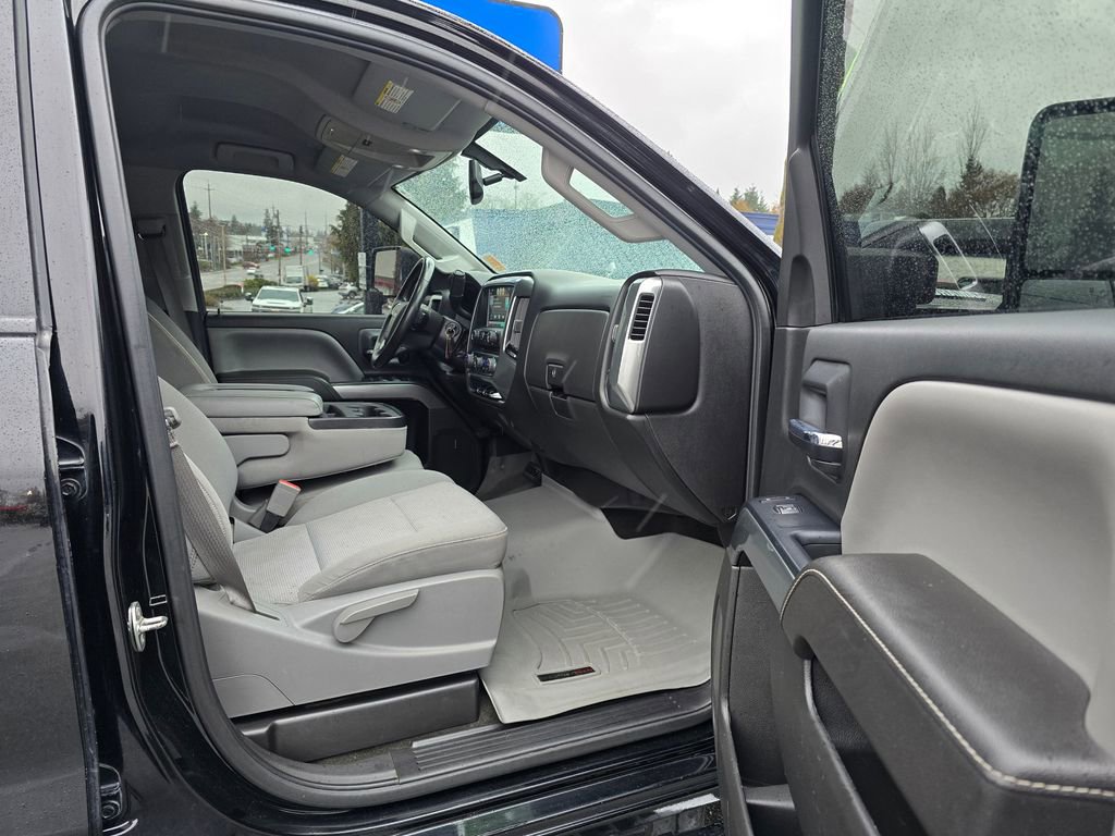 Used 2016 Chevrolet Silverado 2500 LT w/ LT Convenience Package image 11