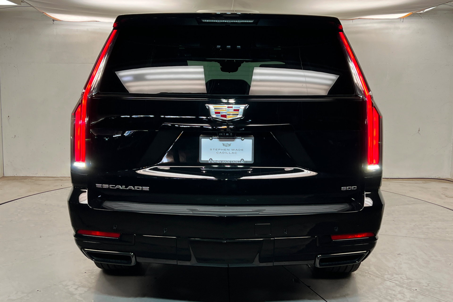 New 2026 Cadillac Escalade Platinum Sport AWD/4WD image 5