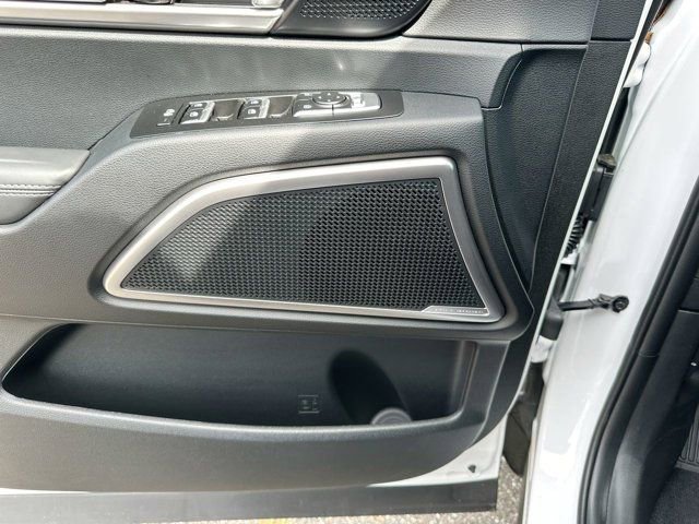 Used 2024 Kia Telluride S image 18