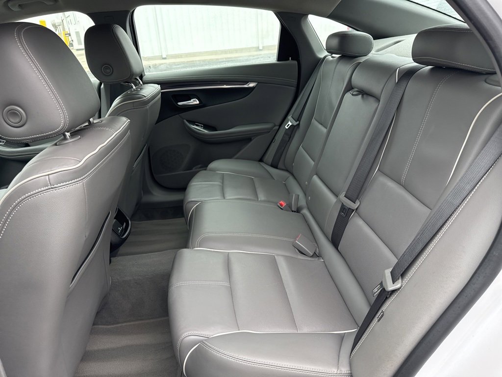Used 2017 Chevrolet Impala Premier w/ Enhanced Convenience Package image 10