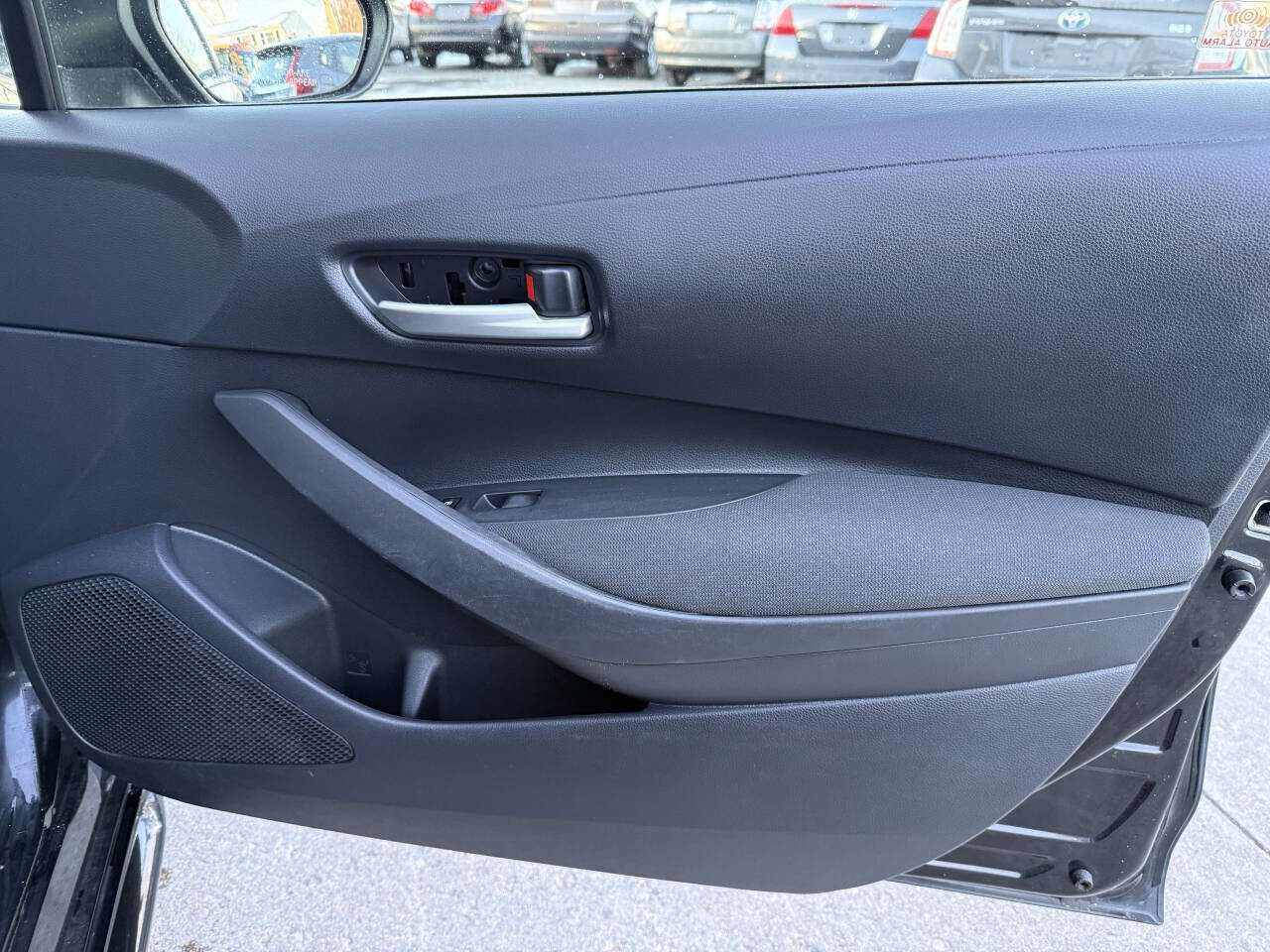 Used 2020 Toyota Corolla LE image 24