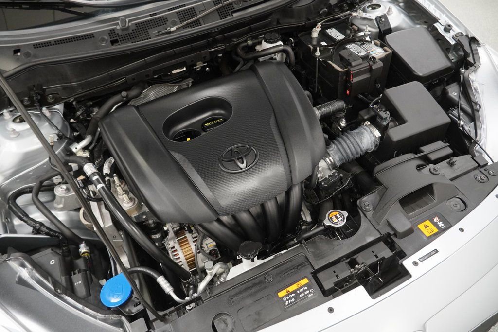 Used 2020 Toyota Yaris XLE image 47