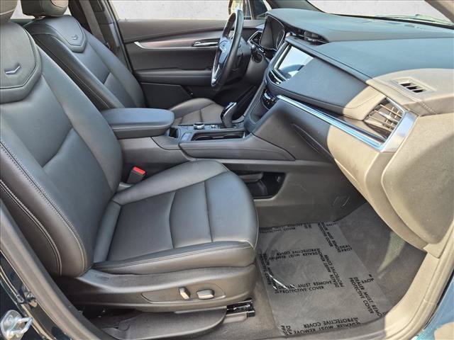 Used 2025 Cadillac XT6 Luxury FWD image 28