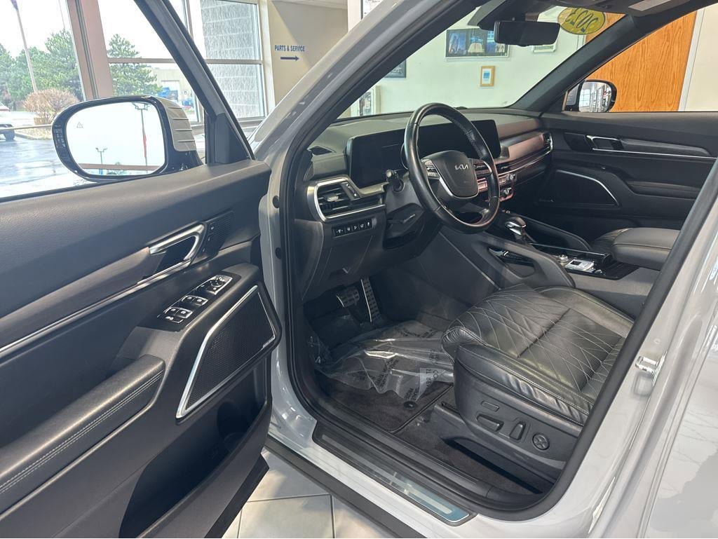Used 2023 Kia Telluride SX X-Line AWD/4WD image 17