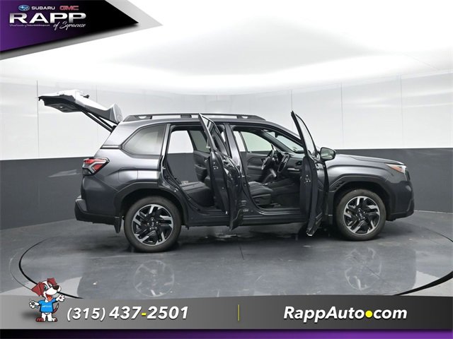 Used 2025 Subaru Forester Limited image 27