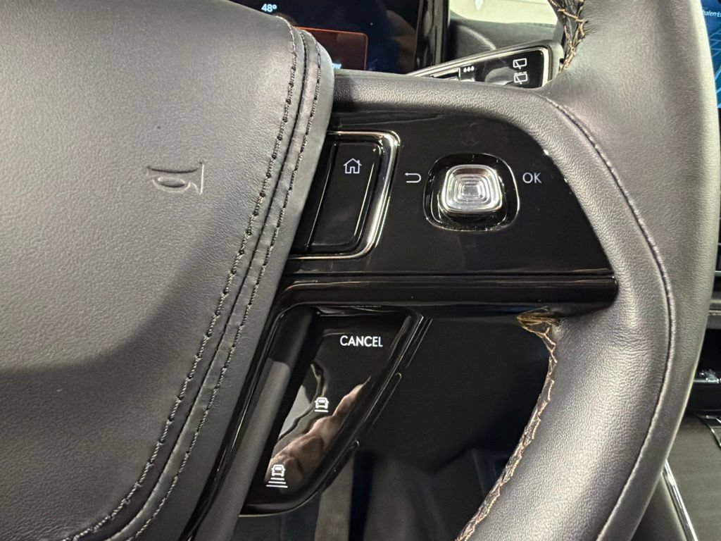 New 2026 Lincoln Aviator Reserve w/ Jet Appearance Package AWD/4WD image 18